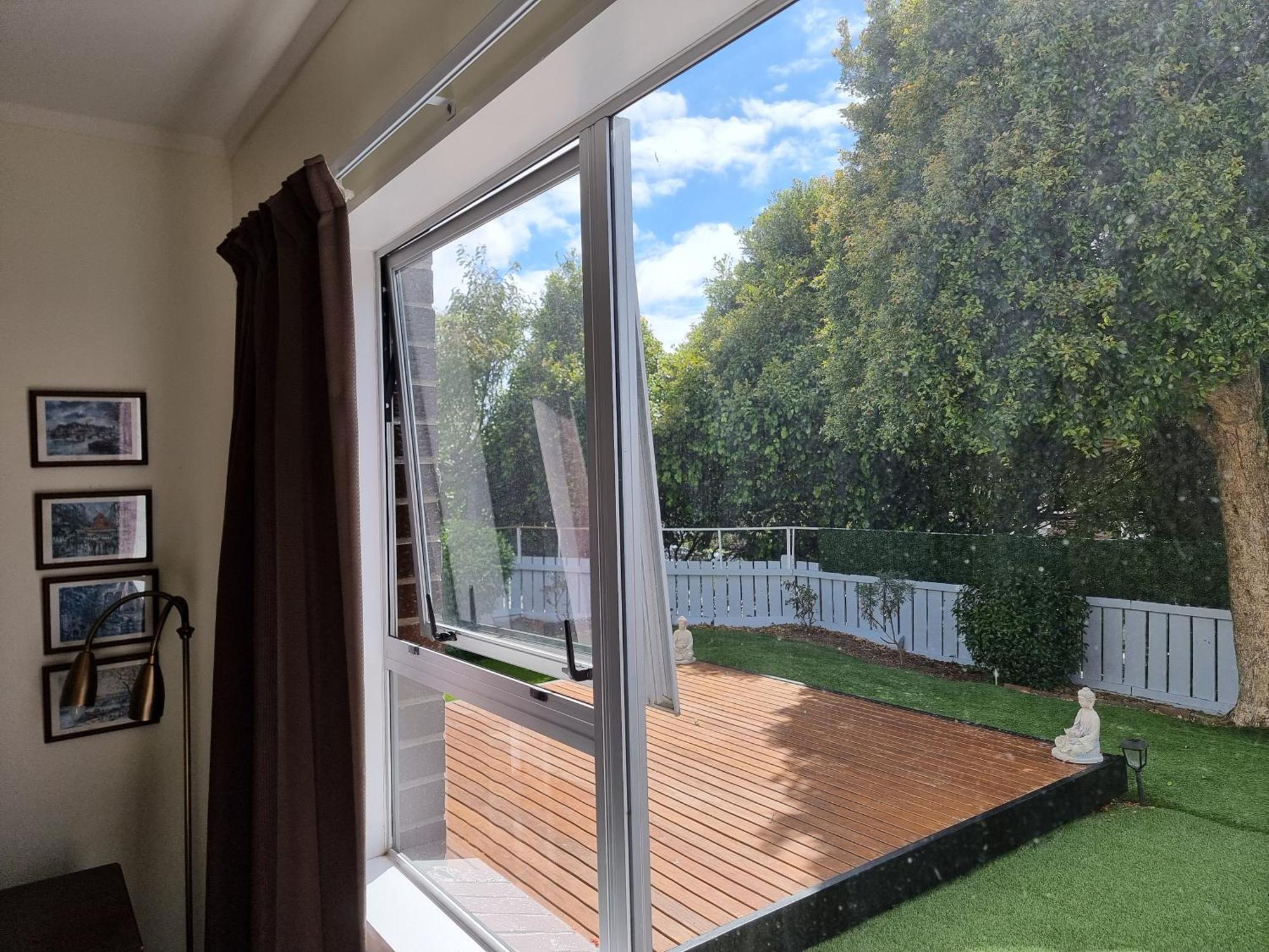 Entire Ground Floor With Full-Privacy And Family-Friendly Popular To Ferry Catchers Wellington Exterior photo
