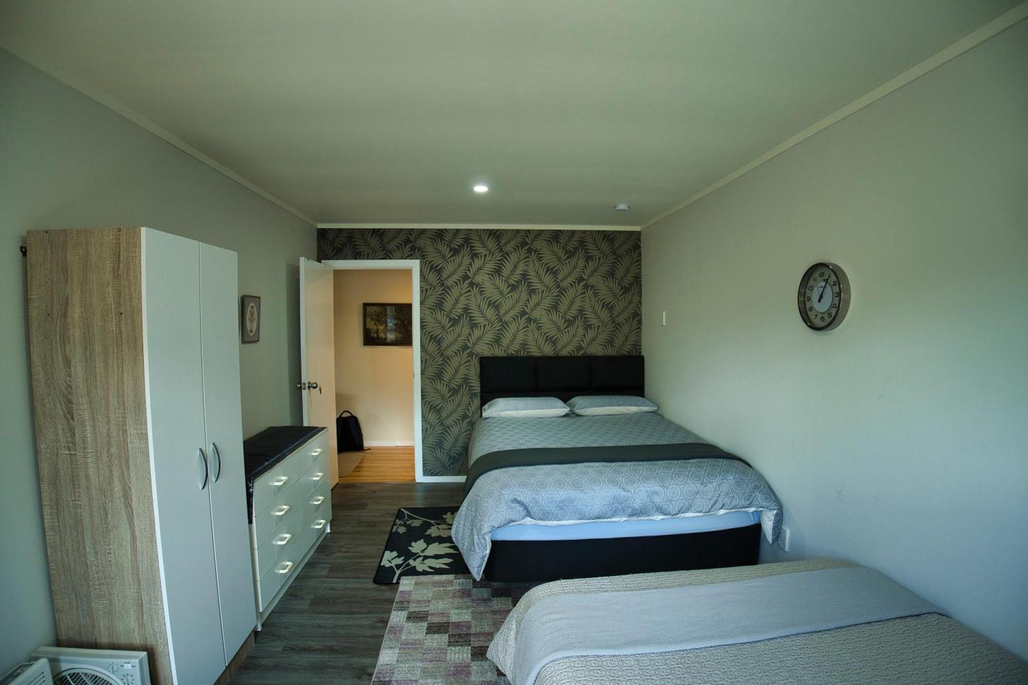 Entire Ground Floor With Full-Privacy And Family-Friendly Popular To Ferry Catchers Wellington Exterior photo