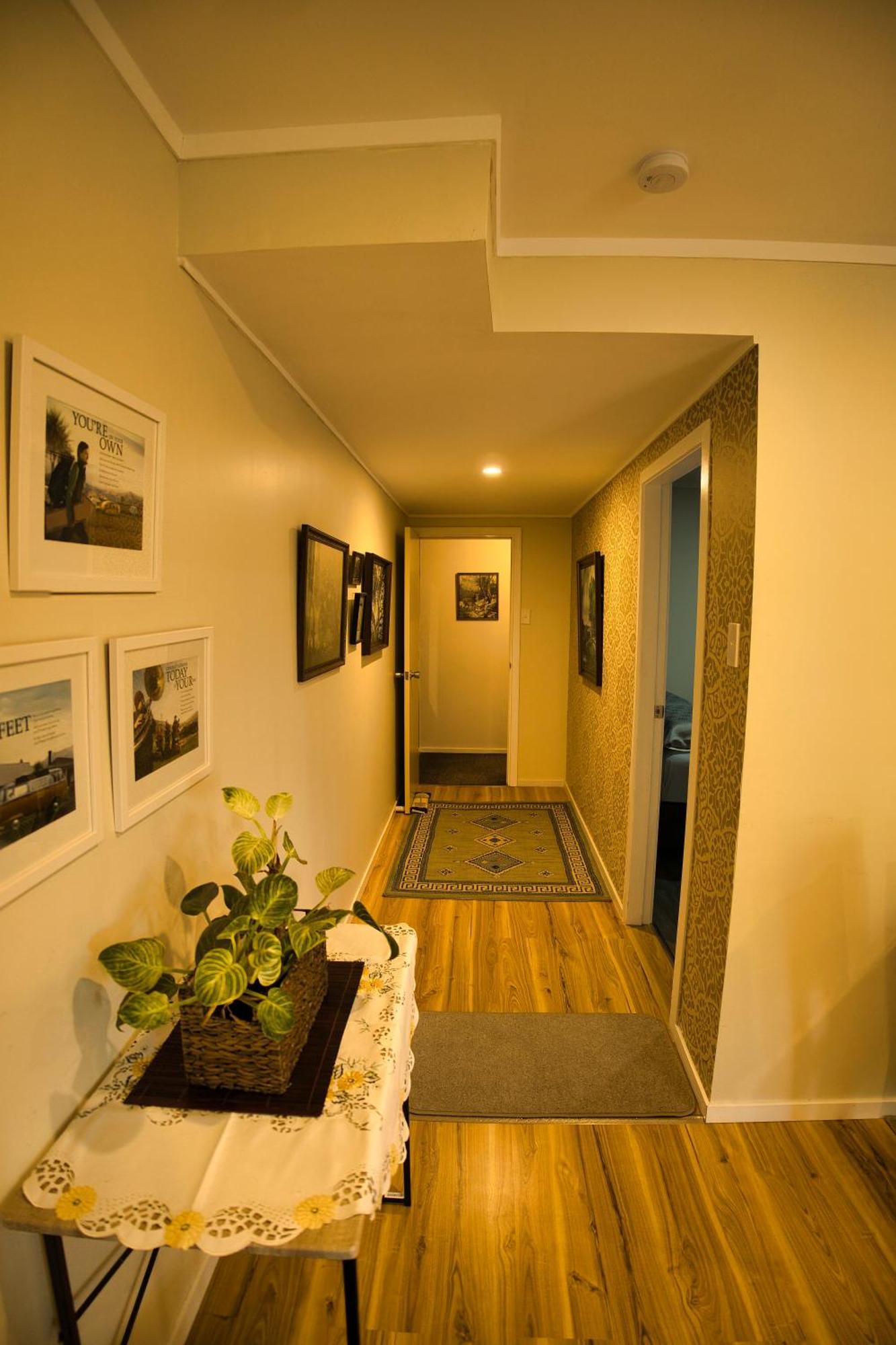 Entire Ground Floor With Full-Privacy And Family-Friendly Popular To Ferry Catchers Wellington Exterior photo