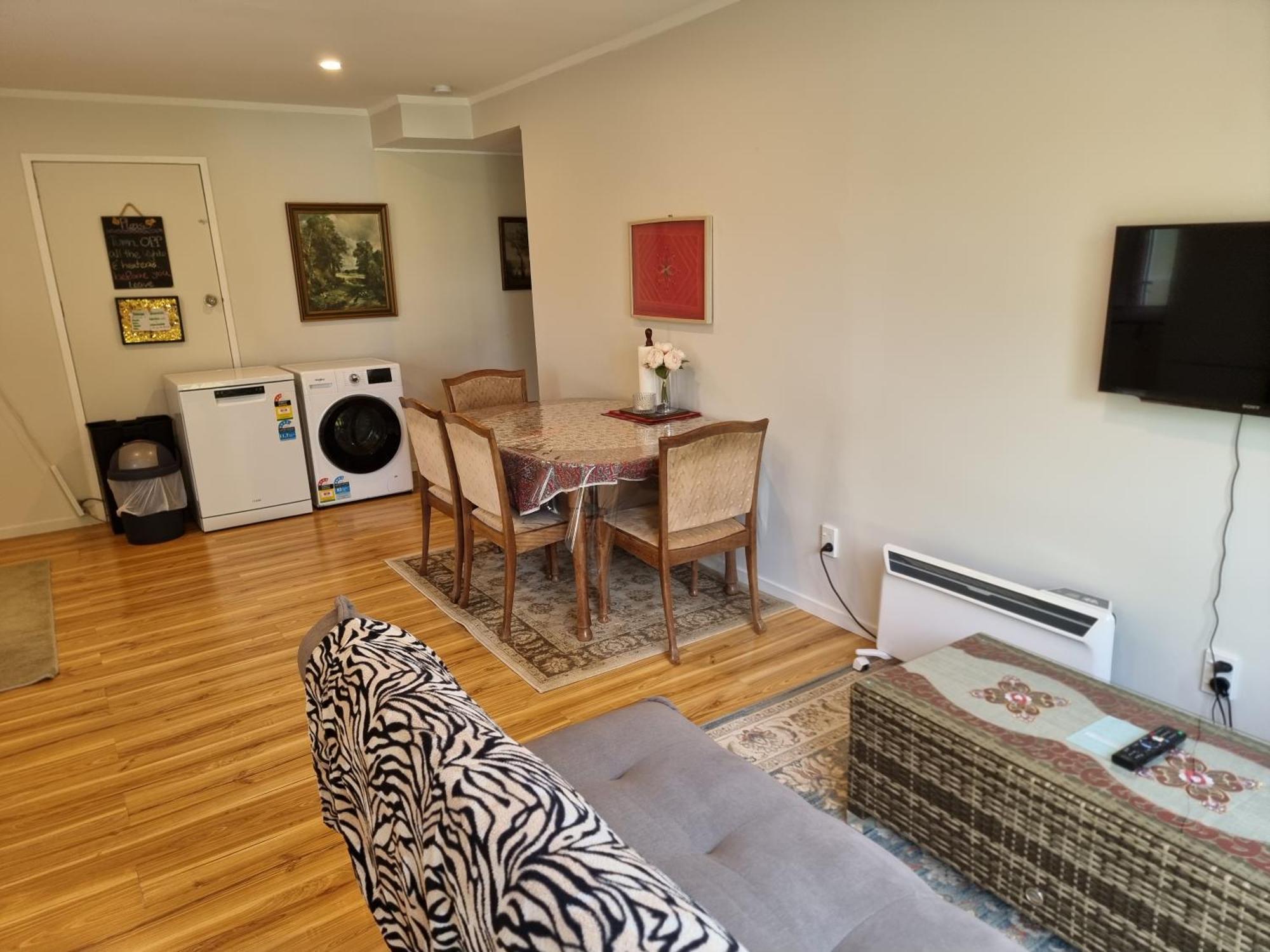 Entire Ground Floor With Full-Privacy And Family-Friendly Popular To Ferry Catchers Wellington Exterior photo