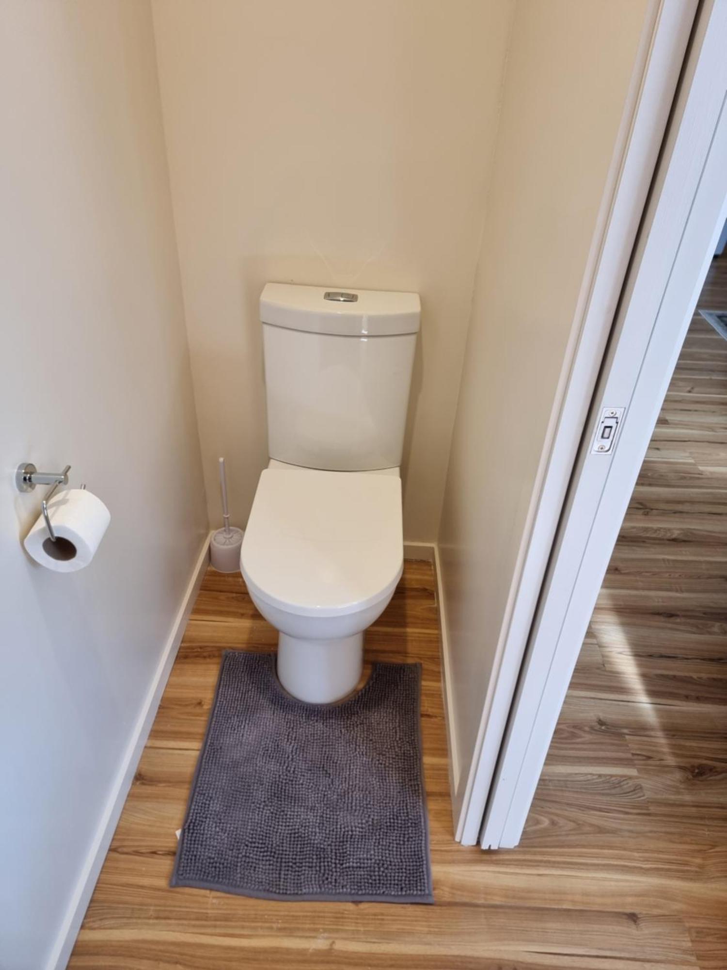 Entire Ground Floor With Full-Privacy And Family-Friendly Popular To Ferry Catchers Wellington Exterior photo